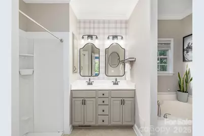 527 East Street, Candler, NC 28715 - Photo 17