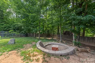 527 East St, Candler, NC 28715 - Photo 29