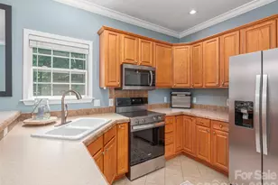 527 East St, Candler, NC 28715 - Photo 13