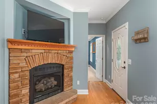 527 East St, Candler, NC 28715 - Photo 5