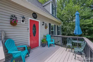 527 East St, Candler, NC 28715 - Photo 3