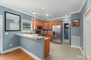 527 East St, Candler, NC 28715 - Photo 11
