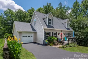 527 East St, Candler, NC 28715 - Photo 1