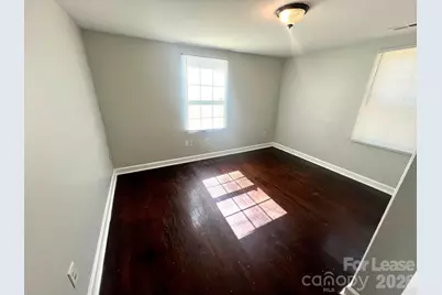 922 Ambassador Street, Charlotte, NC 28208 - Photo 5