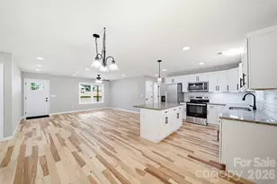 322 Jody St, East Flat Rock, NC 28726 - Photo 9