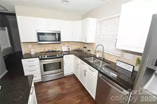 605 Mountainwater Dr, Charlotte, NC 28262 - Photo 11