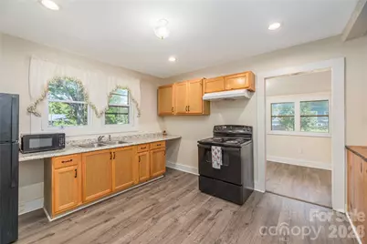 308 Substation Street, Hendersonville, NC 28792 - Photo 11
