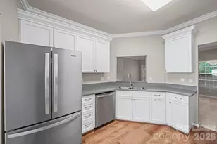 1526 Royal Auburn Ave, Fort Mill, SC 29708 - Photo 11