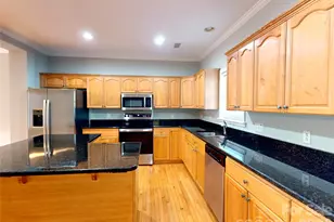 4326 Laurel Hill Ln, Charlotte, NC 28217 - Photo 3