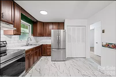 11526 US Highway 421 None, Purlear, NC 28665 - Photo 13