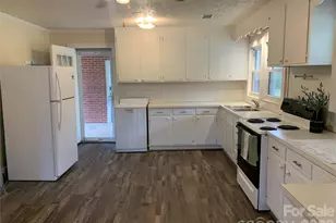 6231 Nc 16 Hwy N, Taylorsville, NC 28681 - Photo 13