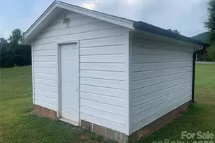 6231 Nc 16 Hwy N, Taylorsville, NC 28681 - Photo 29