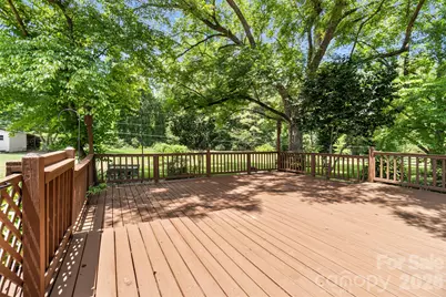 509 Lakeview Drive, Wadesboro, NC 28170 - Photo 7