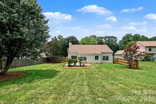 8316 Rhian Brook Ln, Charlotte, NC 28216 - Photo 29