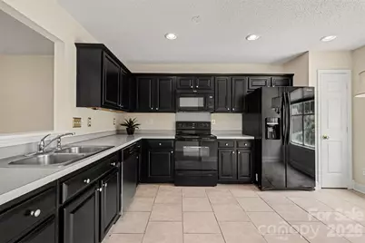 8316 Rhian Brook Lane, Charlotte, NC 28216 - Photo 15