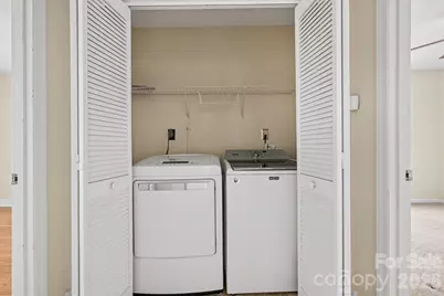 8316 Rhian Brook Lane, Charlotte, NC 28216 - Photo 25