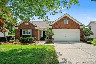 8316 Rhian Brook Ln, Charlotte, NC 28216 - Photo 3