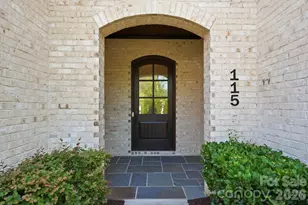 115 Thorncote Pl, Charlotte, NC 28226 - Photo 3