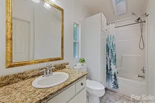 26 Cedar St, Canton, NC 28716 - Photo 25