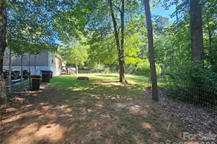 195 Hollywood St, Forest City, NC 28043 - Photo 15