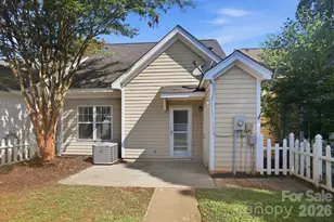 11209 Blue Cedar Ln, Charlotte, NC 28277 - Photo 27