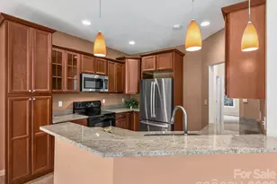 509 Shamrock Dr, Asheville, NC 28803 - Photo 7