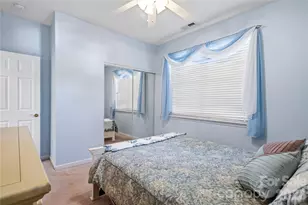 9035 Meadowmont View Dr, Charlotte, NC 28269 - Photo 19