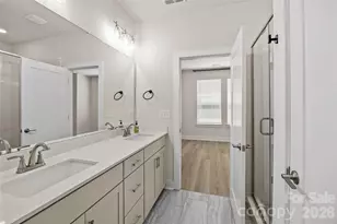 3213 Zenith Ln, Charlotte, NC 28205 - Photo 13
