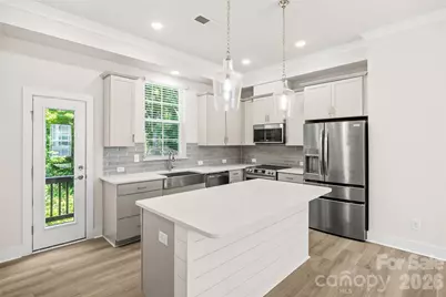 3213 Zenith Lane, Charlotte, NC 28205 - Photo 5