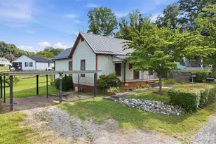 209 Virginia Ave, Marion, NC 28752 - Photo 3