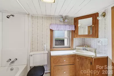 209 Virginia Avenue, Marion, NC 28752 - Photo 13