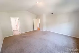 2014 Tarzi Ln, Charlotte, NC 28215 - Photo 17