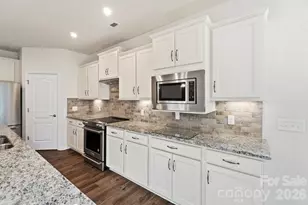1620 Red Leaf Dr, Fort Mill, SC 29715 - Photo 15