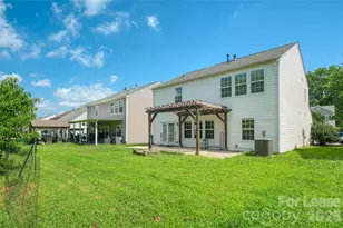 10745 Glenluce Ave, Charlotte, NC 28213 - Photo 29