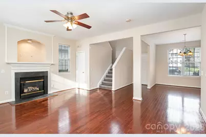 17304 Commons Crossing Drive, Charlotte, NC 28277 - Photo 5