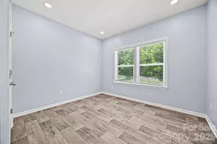 10210 Holly Park Dr, Charlotte, NC 28214 - Photo 15