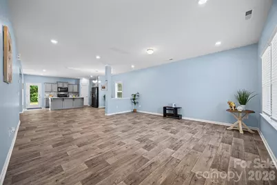 10210 Holly Park Drive, Charlotte, NC 28214 - Photo 5