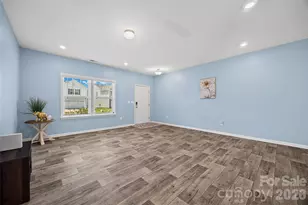10210 Holly Park Dr, Charlotte, NC 28214 - Photo 7