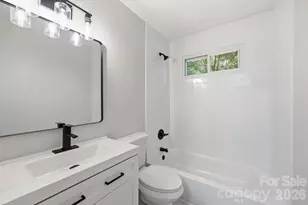 9430 Trinity Rd, Charlotte, NC 28216 - Photo 15