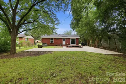 9430 Trinity Road, Charlotte, NC 28216 - Photo 29