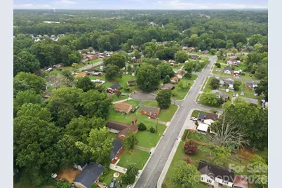 9430 Trinity Road, Charlotte, NC 28216 - Photo 39