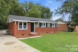 9430 Trinity Rd, Charlotte, NC 28216 - Photo 3