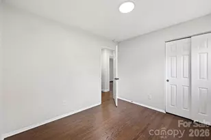9430 Trinity Rd, Charlotte, NC 28216 - Photo 19