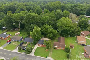 9430 Trinity Rd, Charlotte, NC 28216 - Photo 35