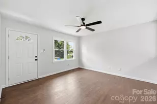 9430 Trinity Rd, Charlotte, NC 28216 - Photo 7