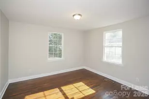 2143 Camp Greene St, Charlotte, NC 28208 - Photo 13