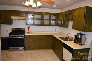 120 Woodmont Dr, Nebo, NC 28761 - Photo 13