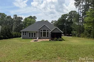 4072 Barbrick St, Sherrills Ford, NC 28673 - Photo 3