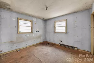 1393 Field Cir, Hickory, NC 28602 - Photo 13