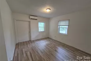 1745 Meadowbrook Terrace, Hendersonville, NC 28792 - Photo 17